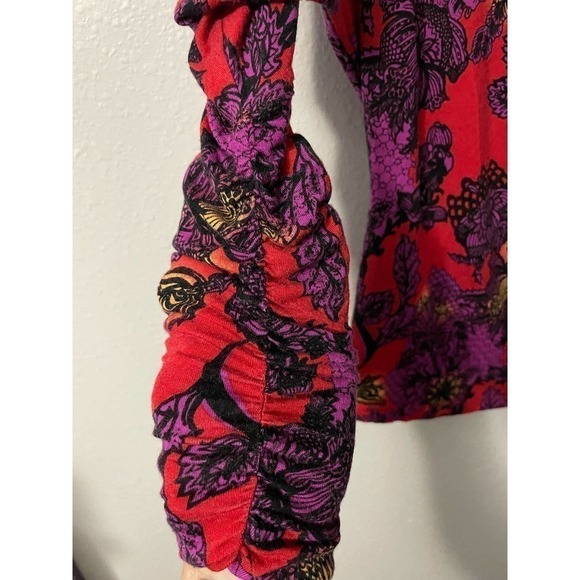 Free People We The Free Red Floral Long Sleeve Top Size Small - Picture 5 of 6